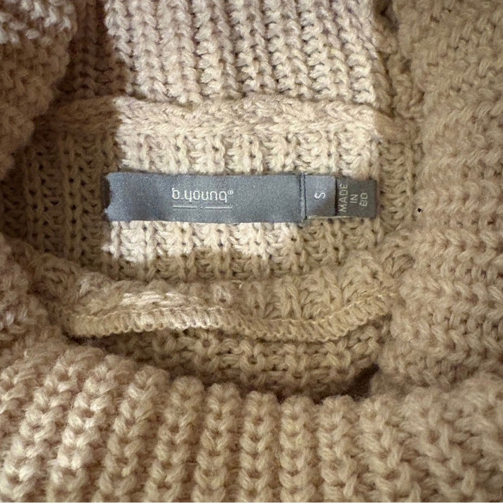 b.young Ribbed Turtleneck Tunic Sweater Blush Pink Small - Picture 2 of 6